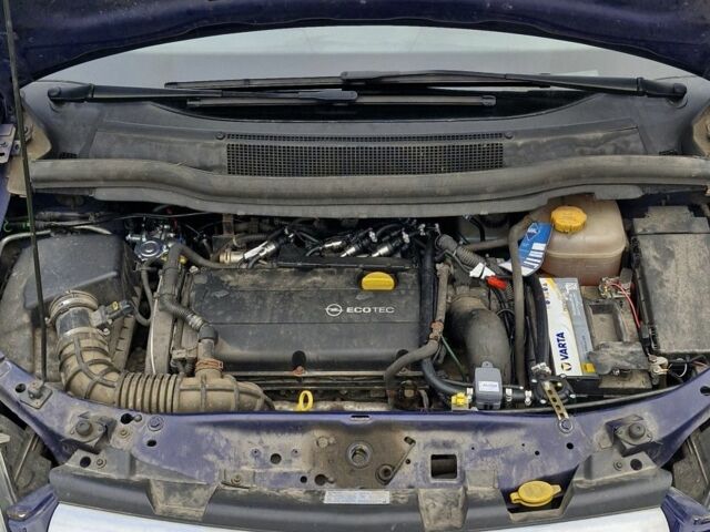 Синий Опель Зафира, объемом двигателя 1.6 л и пробегом 133 тыс. км за 8000 $, фото 8 на Automoto.ua