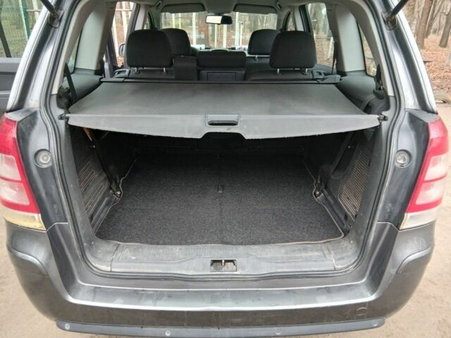 Синий Опель Зафира, объемом двигателя 2 л и пробегом 341 тыс. км за 3300 $, фото 14 на Automoto.ua