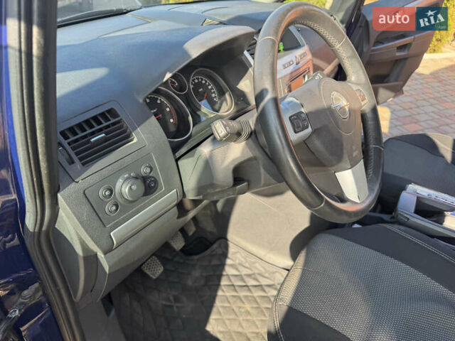 Опель Зафира 2012 в Одессе на Automoto.ua Синий Опель Зафира, объемом двигателя 0 л и пробегом 268 тыс. км за 6500 $, фото 14 на Automoto.ua