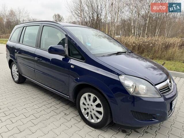 Синий Опель Зафира, объемом двигателя 1.69 л и пробегом 233 тыс. км за 7200 $, фото 3 на Automoto.ua