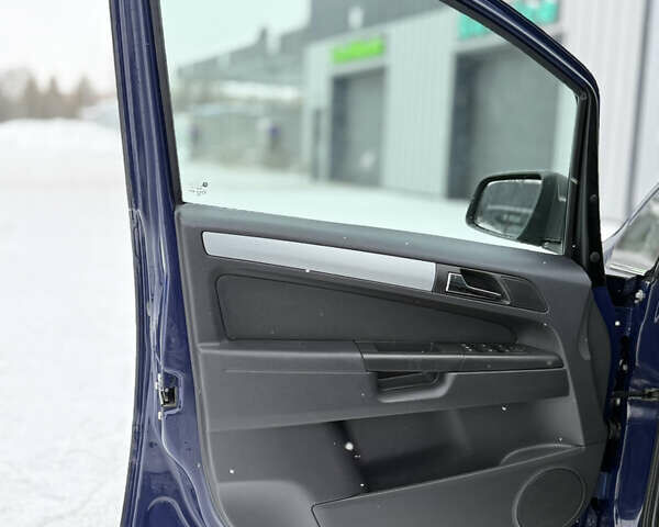 Синий Опель Зафира, объемом двигателя 1.6 л и пробегом 198 тыс. км за 7000 $, фото 33 на Automoto.ua