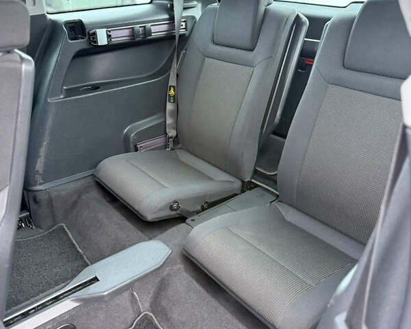 Синий Опель Зафира, объемом двигателя 1.6 л и пробегом 198 тыс. км за 7000 $, фото 50 на Automoto.ua