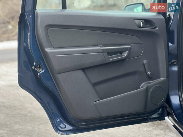 Синій Опель Зафіра, об'ємом двигуна 1.7 л та пробігом 188 тис. км за 8200 $, фото 32 на Automoto.ua