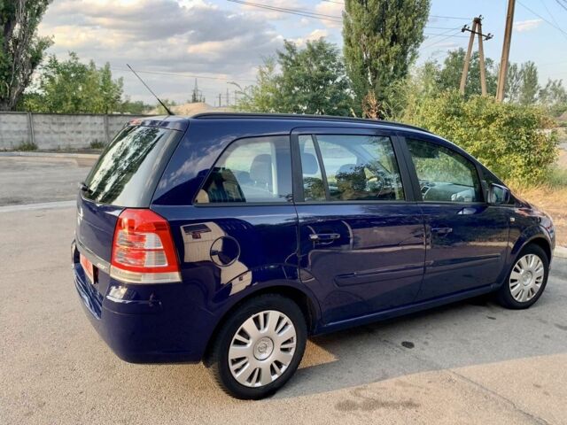Синий Опель Зафира, объемом двигателя 1.6 л и пробегом 188 тыс. км за 7300 $, фото 1 на Automoto.ua