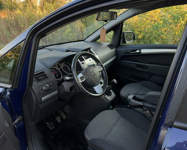 Синій Опель Зафіра, об'ємом двигуна 1.7 л та пробігом 218 тис. км за 7500 $, фото 7 на Automoto.ua