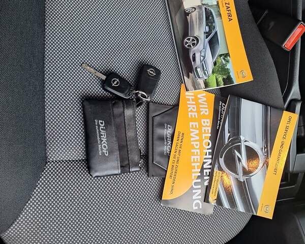 Синий Опель Зафира, объемом двигателя 1.6 л и пробегом 181 тыс. км за 7500 $, фото 22 на Automoto.ua