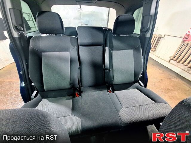 Синий Опель Зафира, объемом двигателя 1.6 л и пробегом 181 тыс. км за 7700 $, фото 11 на Automoto.ua