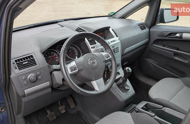 Синій Опель Зафіра, об'ємом двигуна 1.6 л та пробігом 180 тис. км за 6300 $, фото 6 на Automoto.ua