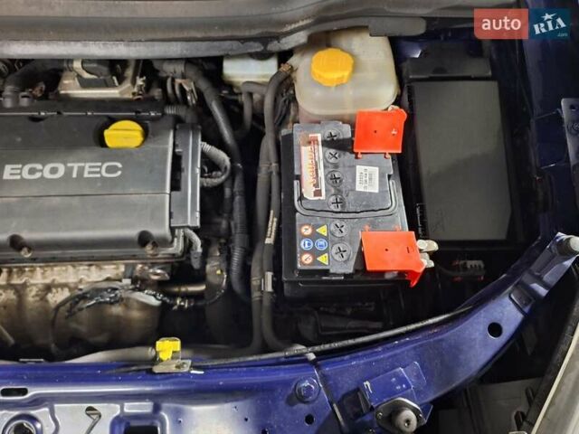 Синий Опель Зафира, объемом двигателя 1.6 л и пробегом 181 тыс. км за 7500 $, фото 29 на Automoto.ua