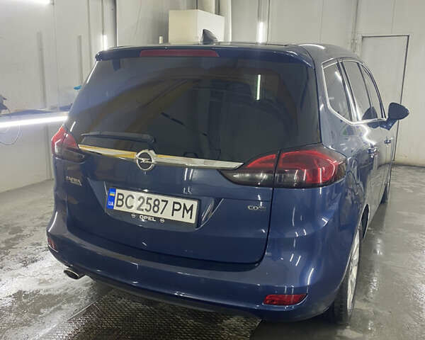 Синий Опель Зафира, объемом двигателя 1.96 л и пробегом 260 тыс. км за 10500 $, фото 1 на Automoto.ua
