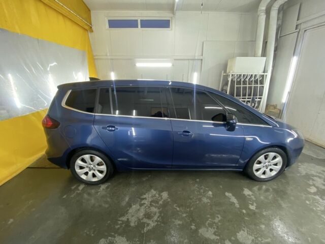 Синій Опель Зафіра, об'ємом двигуна 2 л та пробігом 255 тис. км за 12300 $, фото 1 на Automoto.ua