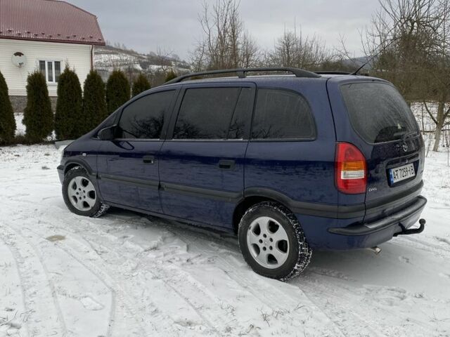 Синий Опель Зафира, объемом двигателя 2 л и пробегом 400 тыс. км за 3000 $, фото 2 на Automoto.ua