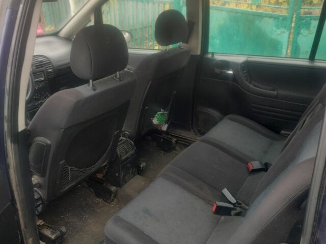 Синій Опель Зафіра, об'ємом двигуна 2 л та пробігом 3 тис. км за 1200 $, фото 3 на Automoto.ua