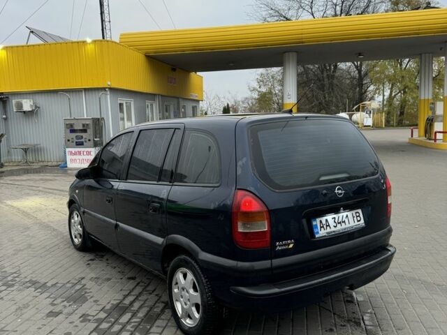 Синий Опель Зафира, объемом двигателя 0 л и пробегом 240 тыс. км за 1900 $, фото 3 на Automoto.ua