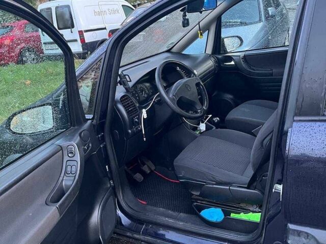 Синий Опель Зафира, объемом двигателя 1.6 л и пробегом 183 тыс. км за 3850 $, фото 4 на Automoto.ua