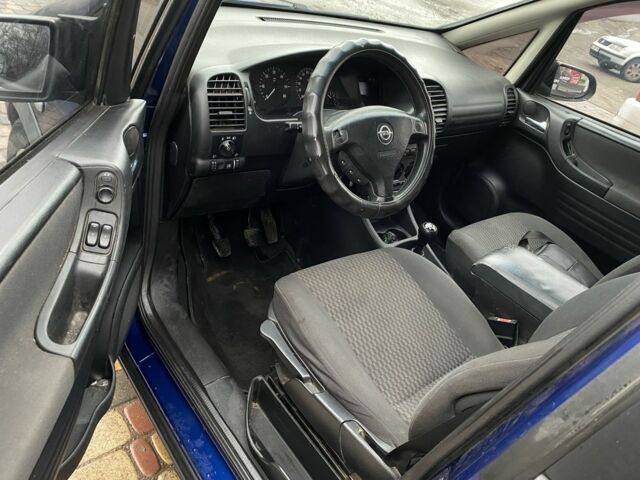 Синий Опель Зафира, объемом двигателя 2 л и пробегом 123 тыс. км за 3500 $, фото 3 на Automoto.ua