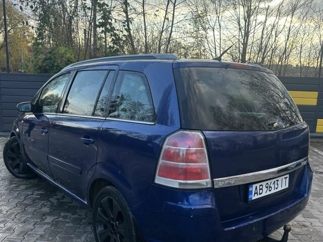 Синий Опель Зафира, объемом двигателя 1.9 л и пробегом 460 тыс. км за 5200 $, фото 2 на Automoto.ua