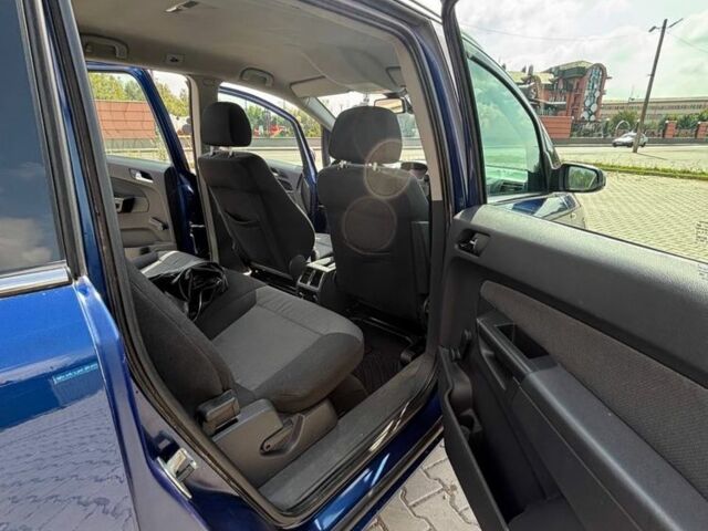 Синий Опель Зафира, объемом двигателя 0 л и пробегом 240 тыс. км за 5250 $, фото 7 на Automoto.ua