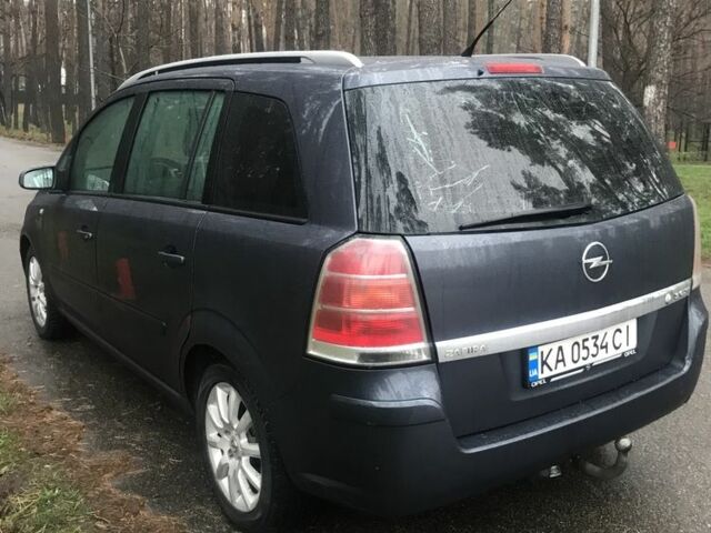 Синий Опель Зафира, объемом двигателя 1.9 л и пробегом 395 тыс. км за 4700 $, фото 3 на Automoto.ua