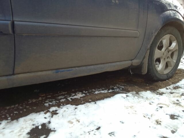 Синий Опель Зафира, объемом двигателя 1.9 л и пробегом 358 тыс. км за 5800 $, фото 2 на Automoto.ua