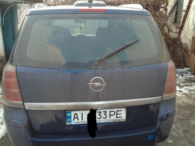 Синий Опель Зафира, объемом двигателя 1.9 л и пробегом 358 тыс. км за 5800 $, фото 1 на Automoto.ua