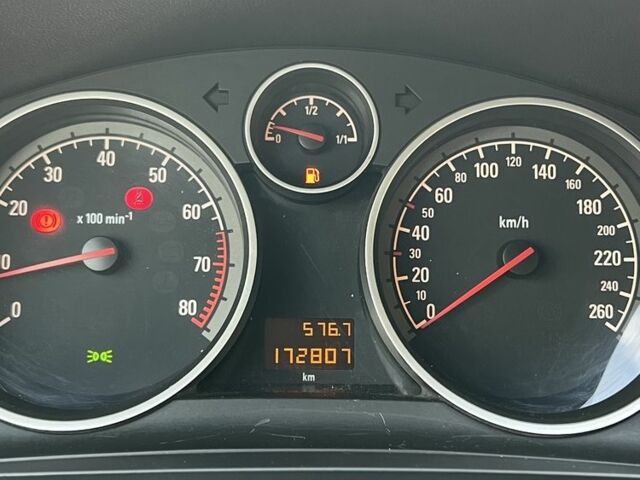 Синий Опель Зафира, объемом двигателя 1.8 л и пробегом 170 тыс. км за 6300 $, фото 10 на Automoto.ua