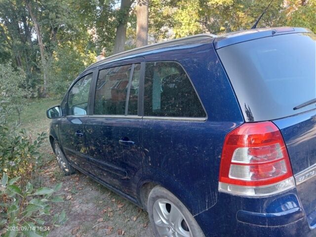 Синій Опель Зафіра, об'ємом двигуна 1.8 л та пробігом 156 тис. км за 4200 $, фото 3 на Automoto.ua