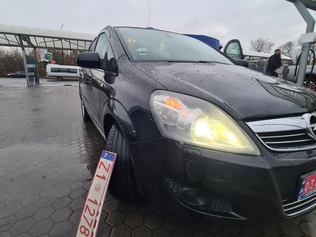 Синий Опель Зафира, объемом двигателя 1.8 л и пробегом 196 тыс. км за 7200 $, фото 4 на Automoto.ua