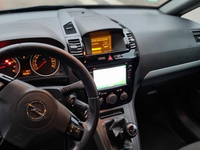 Синий Опель Зафира, объемом двигателя 1.8 л и пробегом 196 тыс. км за 7200 $, фото 11 на Automoto.ua