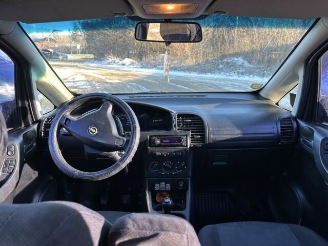 Зеленый Опель Зафира, объемом двигателя 1.6 л и пробегом 380 тыс. км за 2650 $, фото 5 на Automoto.ua