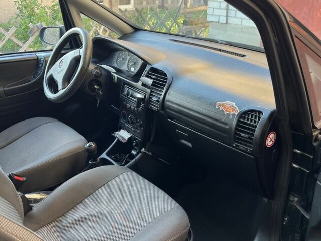 Зеленый Опель Зафира, объемом двигателя 1.8 л и пробегом 270 тыс. км за 3200 $, фото 8 на Automoto.ua