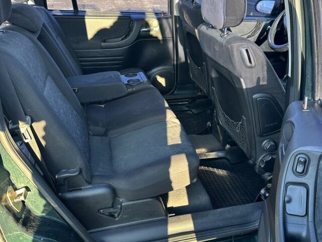 Зеленый Опель Зафира, объемом двигателя 1.6 л и пробегом 380 тыс. км за 2650 $, фото 9 на Automoto.ua