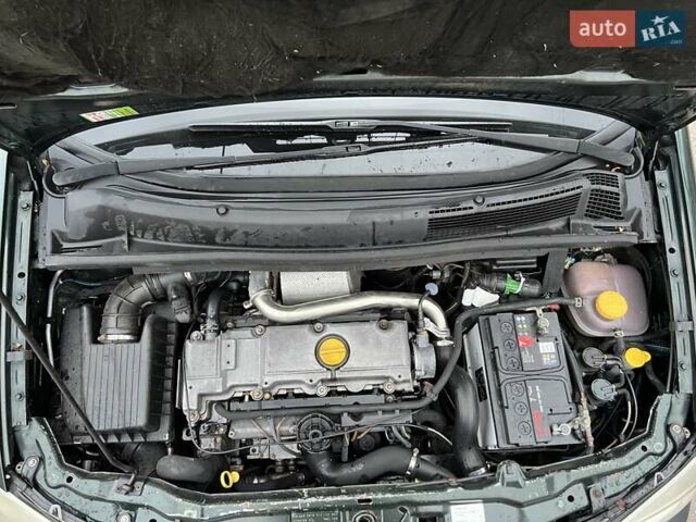 Зеленый Опель Зафира, объемом двигателя 2 л и пробегом 397 тыс. км за 3300 $, фото 26 на Automoto.ua