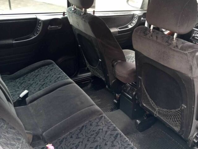 Зеленый Опель Зафира, объемом двигателя 2 л и пробегом 367 тыс. км за 3400 $, фото 4 на Automoto.ua