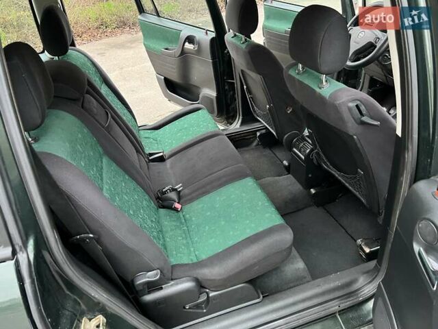 Зеленый Опель Зафира, объемом двигателя 2 л и пробегом 397 тыс. км за 3300 $, фото 7 на Automoto.ua