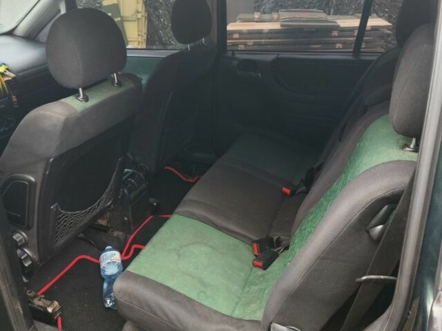 Зелений Опель Зафіра, об'ємом двигуна 1.8 л та пробігом 328 тис. км за 2200 $, фото 4 на Automoto.ua