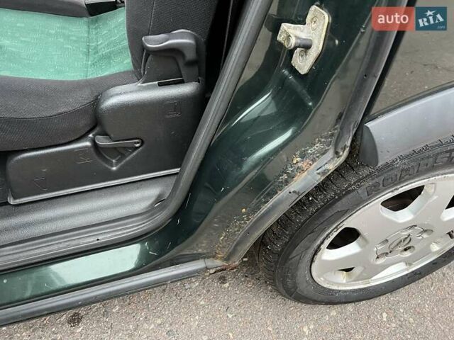 Зеленый Опель Зафира, объемом двигателя 2 л и пробегом 397 тыс. км за 3300 $, фото 15 на Automoto.ua