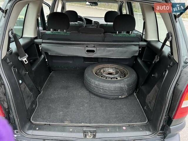 Зеленый Опель Зафира, объемом двигателя 2 л и пробегом 397 тыс. км за 3300 $, фото 13 на Automoto.ua