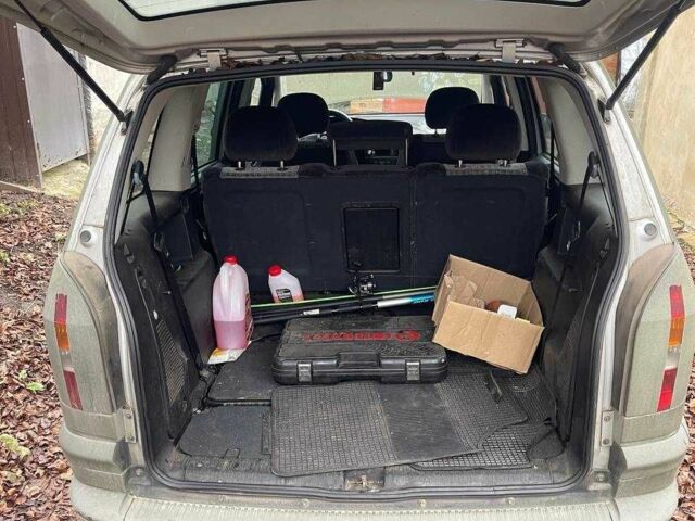 Зеленый Опель Зафира, объемом двигателя 2 л и пробегом 300 тыс. км за 1899 $, фото 5 на Automoto.ua