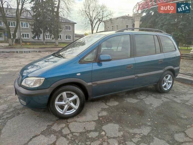 Зеленый Опель Зафира, объемом двигателя 1.8 л и пробегом 207 тыс. км за 5400 $, фото 1 на Automoto.ua