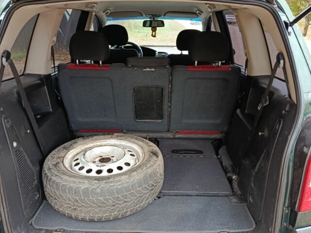 Зелений Опель Зафіра, об'ємом двигуна 2 л та пробігом 2 тис. км за 2850 $, фото 4 на Automoto.ua