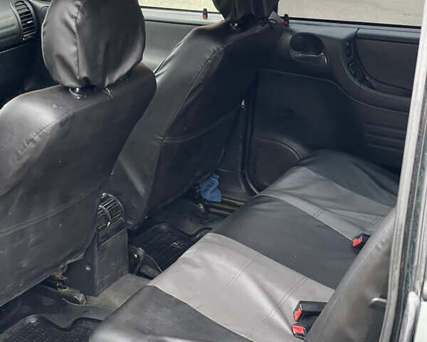 Зеленый Опель Зафира, объемом двигателя 2 л и пробегом 380 тыс. км за 2750 $, фото 6 на Automoto.ua