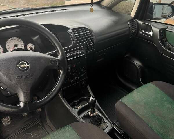 Зеленый Опель Зафира, объемом двигателя 2 л и пробегом 250 тыс. км за 2400 $, фото 6 на Automoto.ua