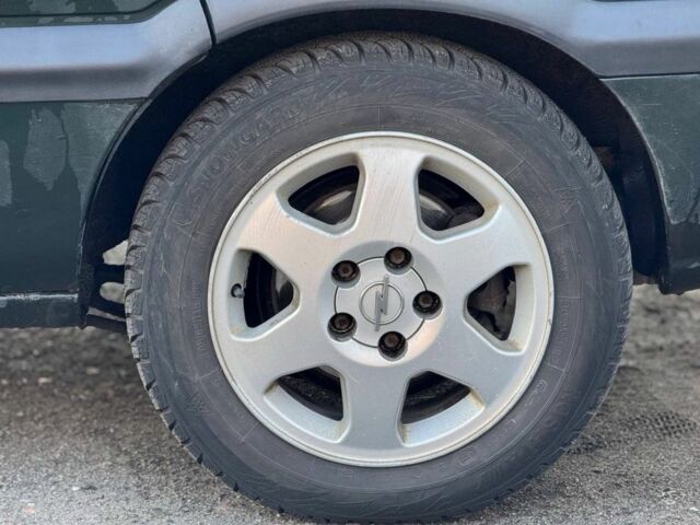 Зеленый Опель Зафира, объемом двигателя 2 л и пробегом 345 тыс. км за 3500 $, фото 3 на Automoto.ua