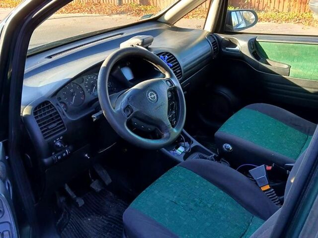 Зеленый Опель Зафира, объемом двигателя 1.6 л и пробегом 200 тыс. км за 3000 $, фото 6 на Automoto.ua