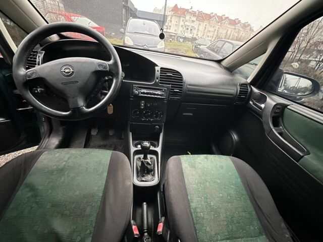 Зеленый Опель Зафира, объемом двигателя 2 л и пробегом 380 тыс. км за 2600 $, фото 4 на Automoto.ua