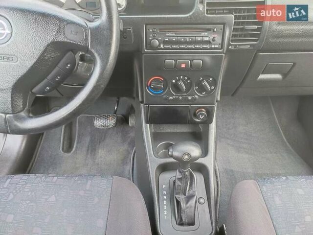 Зеленый Опель Зафира, объемом двигателя 1.8 л и пробегом 207 тыс. км за 5400 $, фото 40 на Automoto.ua