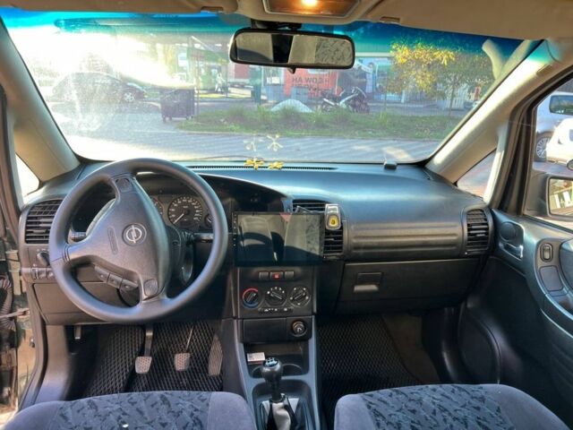 Зеленый Опель Зафира, объемом двигателя 2 л и пробегом 367 тыс. км за 3650 $, фото 5 на Automoto.ua