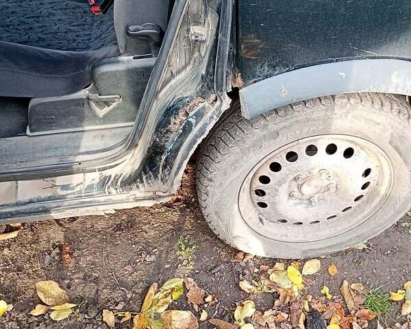 Зеленый Опель Зафира, объемом двигателя 2 л и пробегом 352 тыс. км за 1400 $, фото 6 на Automoto.ua