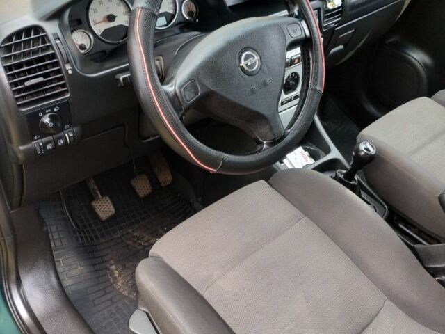 Зеленый Опель Зафира, объемом двигателя 1.8 л и пробегом 233 тыс. км за 3100 $, фото 3 на Automoto.ua